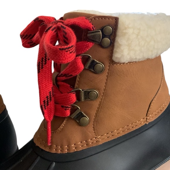 Magellan Outdoors Sherpa collar duck boot - Picture 4 of 14